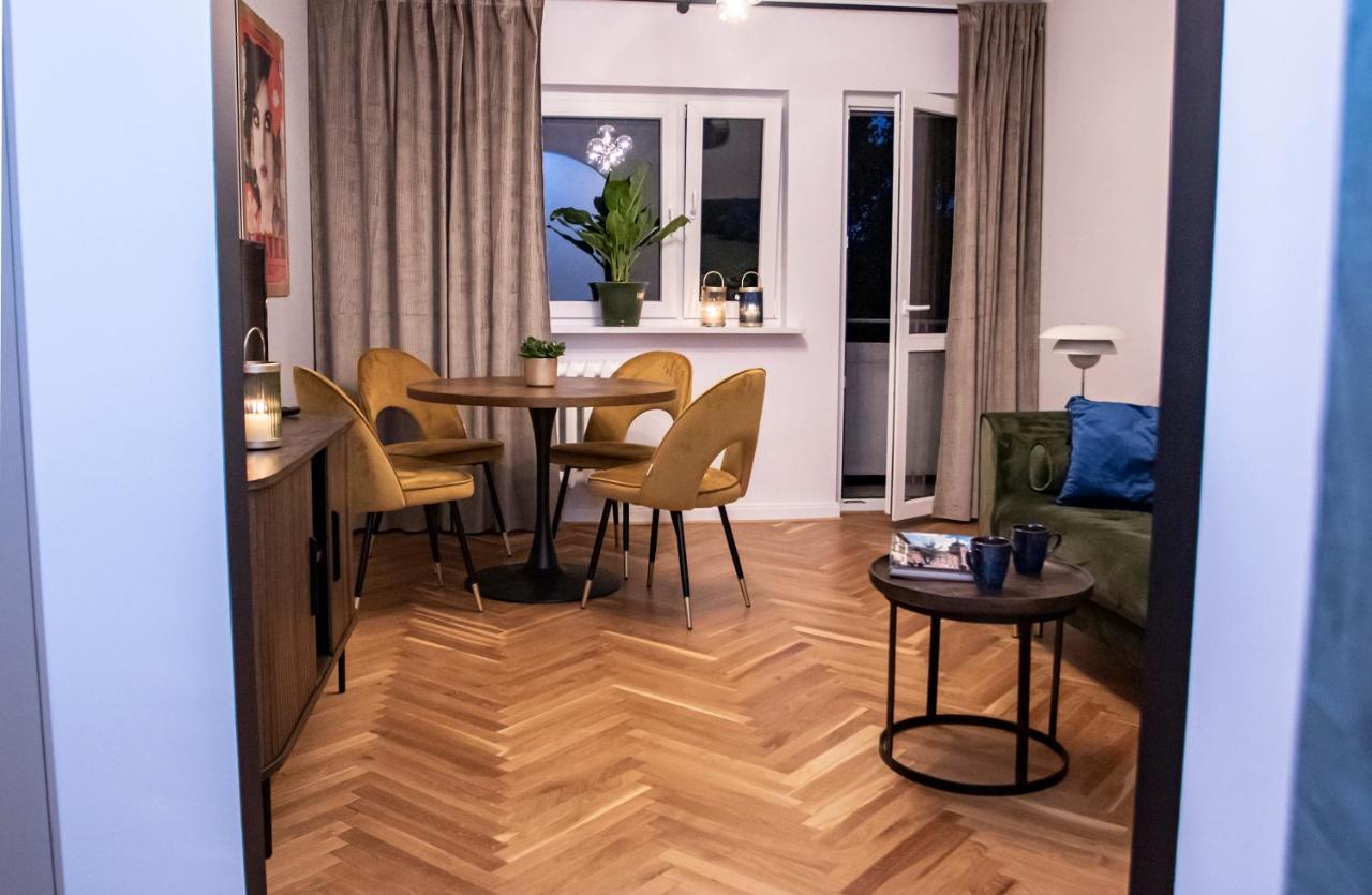 وارسو Apartament Przy Metrze Wierzbno Z Nuta Vintage المظهر الخارجي الصورة